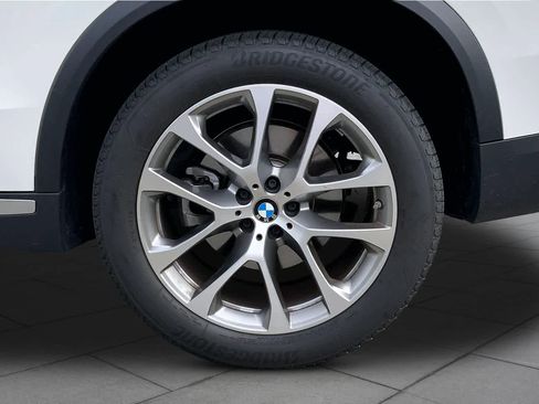 Used 2025 BMW X5 sDrive40i w/ Premium Package RWD image 11