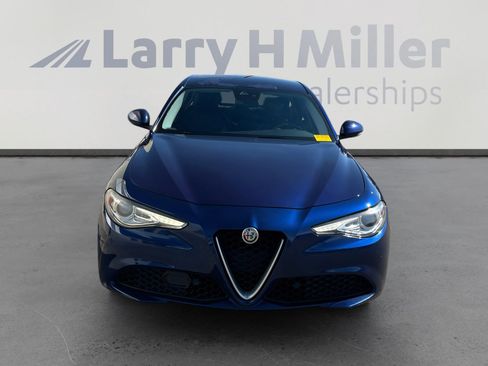 Used 2017 Alfa Romeo Giulia Ti RWD image 9