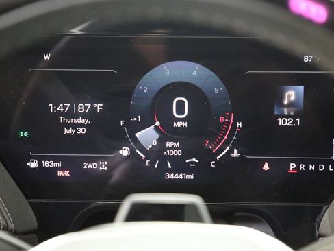 Used 2025 GMC Yukon XL Denali w/ Denali Reserve Package AWD/4WD image 4