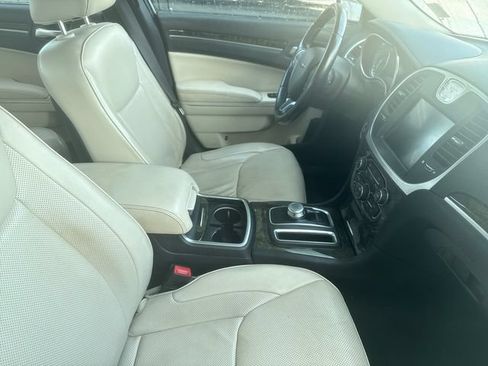 Used 2015 Chrysler 300 C w/ Light Group RWD image 4