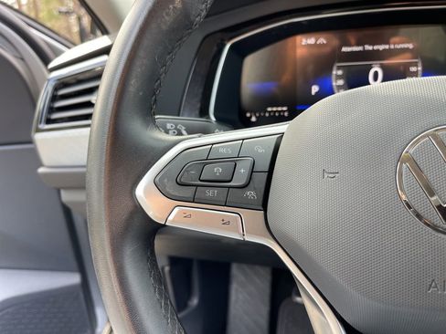 Used 2023 Volkswagen Jetta SE image 13