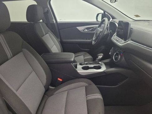 Used 2025 Chevrolet Blazer LT FWD image 21