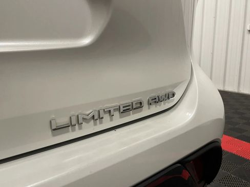 Used 2020 Toyota Highlander Limited image 17