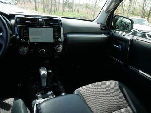 Certified 2024 Toyota 4Runner TRD Off-Road AWD/4WD image 15
