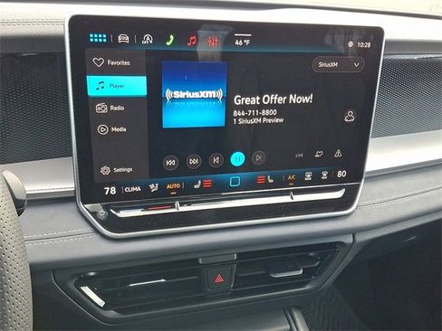 New 2026 Volkswagen Tiguan SE R-Line image 9