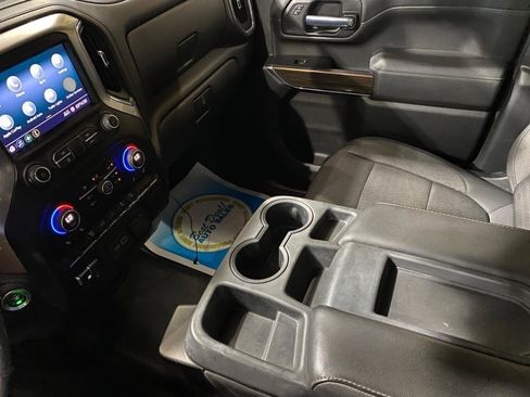 Used 2020 Chevrolet Silverado 2500 LT w/ Convenience Package AWD/4WD image 11