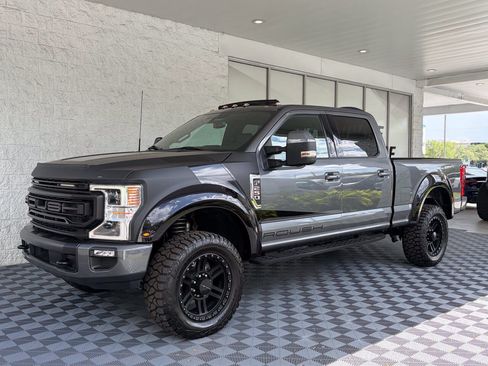 Used 2022 Ford F250 Lariat w/ Tremor Off-Road Package AWD/4WD image 2