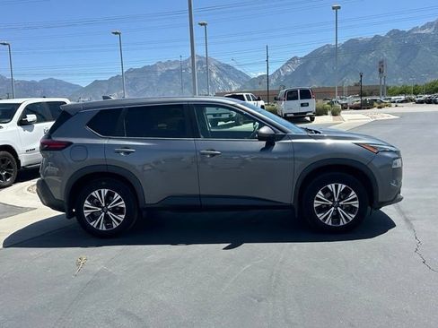 Used 2022 Nissan Rogue SV AWD/4WD image 8