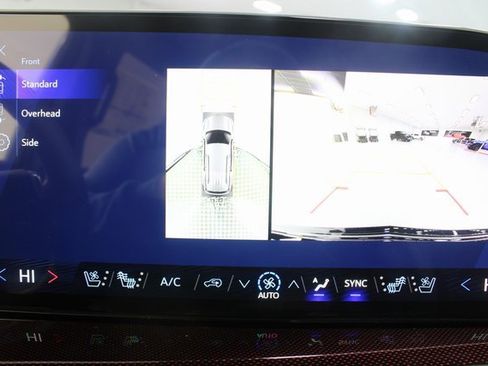 New 2026 Chevrolet Traverse RS image 4