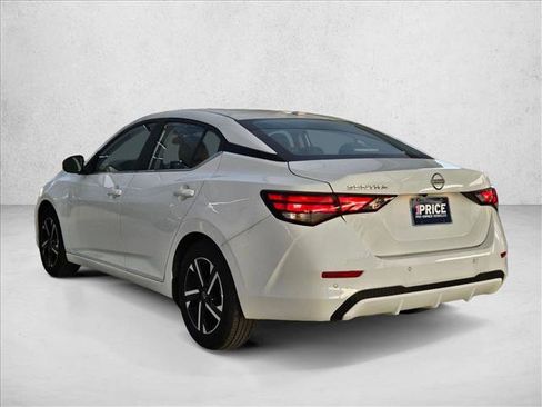 Used 2025 Nissan Sentra SV FWD image 7
