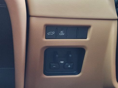 New 2026 Lexus LX 700h Luxury AWD/4WD image 17