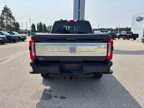 Used 2024 Ford F250 Platinum AWD/4WD image 4