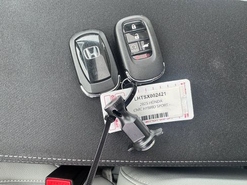 Certified 2025 Honda Civic Sport image 30