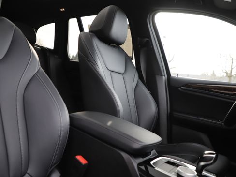 Used 2023 BMW X3 xDrive30i w/ Premium Package image 10