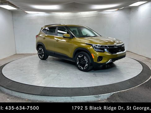 Used 2024 Kia Seltos SX w/ SX Sunroof Package image 7