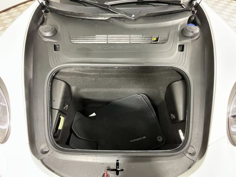 Used 2018 Porsche 911 Carrera 4S image 24