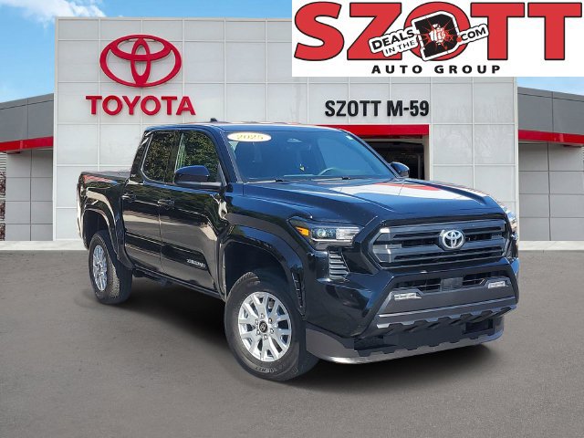Used 2025 Toyota Tacoma SR5 AWD/4WD image 1