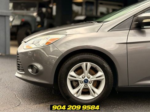 Used 2014 Ford Focus SE FWD image 12