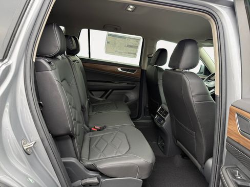 New 2026 Volkswagen Atlas SE AWD/4WD image 18