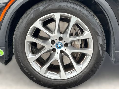 Used 2024 BMW X5 xDrive50e w/ Premium Package AWD/4WD image 13