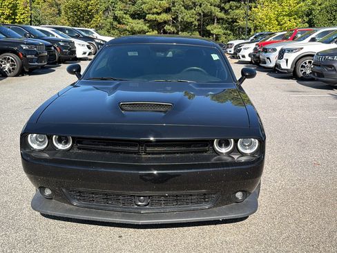 Used 2023 Dodge Challenger GT w/ Plus Package RWD image 3