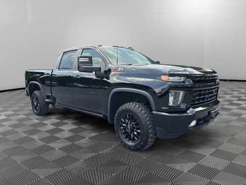 Used 2021 Chevrolet Silverado 2500 LT w/ Midnight Edition AWD/4WD image 2