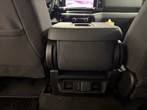 New 2026 GMC Sierra 1500 Elevation image 16