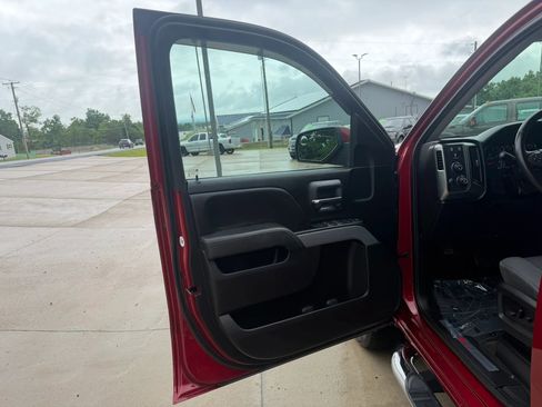 Used 2018 Chevrolet Silverado 1500 LT w/ All Star Edition AWD/4WD image 13