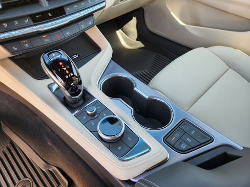 New 2025 Cadillac CT4 Premium Luxury image 28