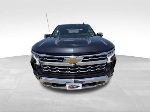 Certified 2024 Chevrolet Silverado 1500 LTZ w/ LTZ Premium Package AWD/4WD image 3