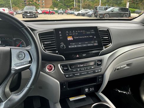 Used 2022 Honda Pilot Special Edition image 6