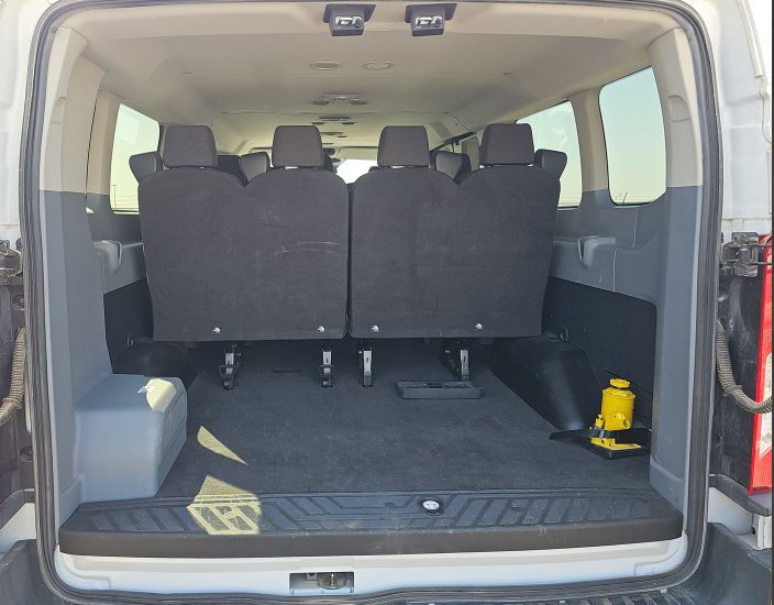 Used 2018 Ford Transit 350 XL RWD image 6