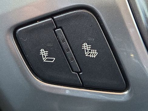 Used 2016 Chevrolet Silverado 3500 LT w/ LT Convenience Package image 18