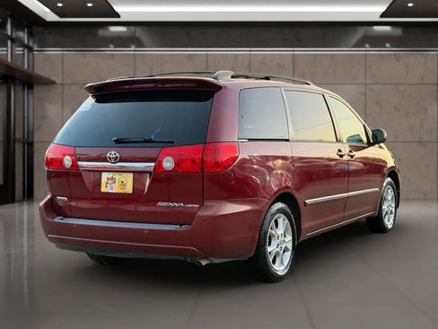 Used 2006 Toyota Sienna XLE image 14