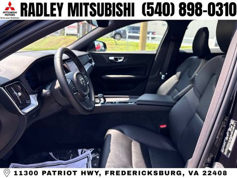 Used 2023 Volvo S60 B5 Plus w/ Climate Package AWD/4WD image 3