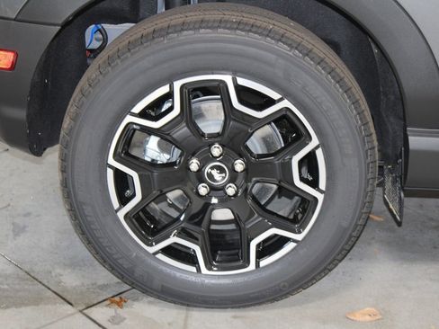 New 2025 Ford Bronco Sport Outer Banks w/ Outer Banks Tech Package+ AWD/4WD image 13