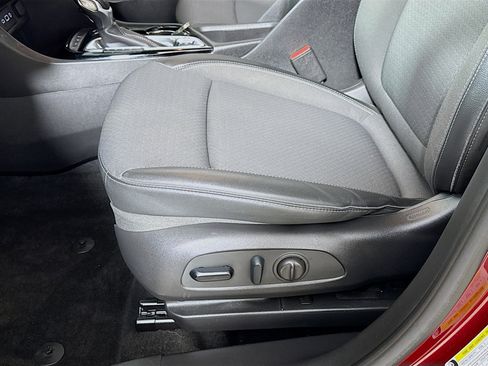 Used 2023 Buick Encore GX Preferred w/ Cold Weather Comfort Package image 21