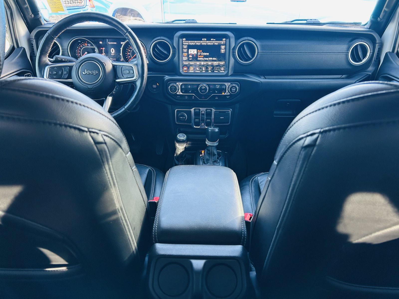 Used 2020 Jeep Gladiator Overland AWD/4WD image 20