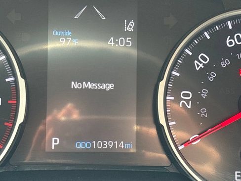 Used 2020 Toyota RAV4 XLE FWD image 23