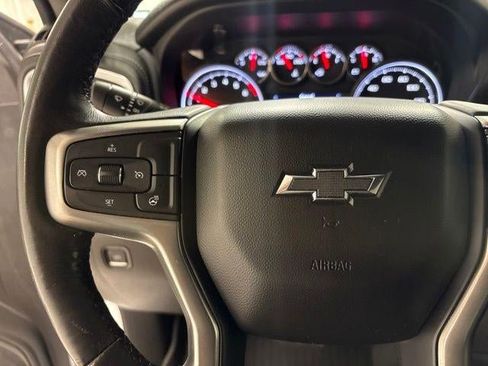 Used 2022 Chevrolet Silverado 1500 RST AWD/4WD image 16