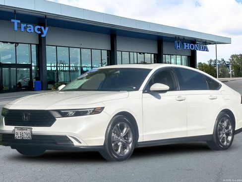 Certified 2024 Honda Accord EX image 14