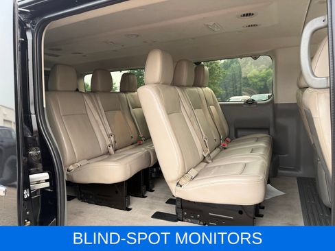 Used 2019 Nissan NV 3500 SL RWD image 18
