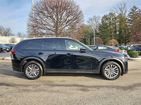 Used 2024 MAZDA CX-90 3.3 Turbo w/ Preferred Plus image 9
