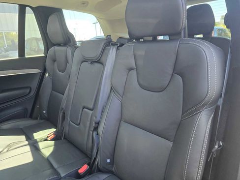 Certified 2023 Volvo XC90 T8 Ultimate AWD/4WD image 18