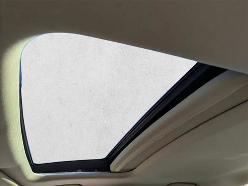 Used 2013 Acura ILX w/ Premium Package image 11