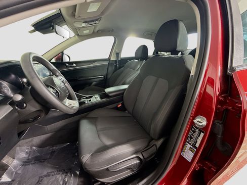 Used 2021 Kia K5 LX image 21