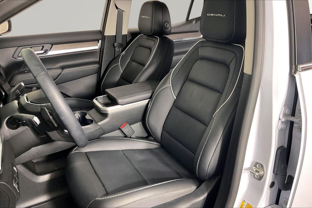 Used 2026 GMC Terrain Denali w/ LPO, Floor Liner Package AWD/4WD image 17