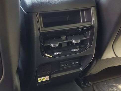 New 2026 Jeep Grand Cherokee Altitude AWD/4WD image 27