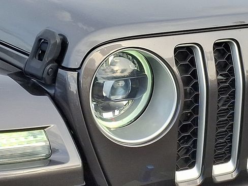 Used 2023 Jeep Wrangler Unlimited Sahara w/ Cold Weather Group AWD/4WD image 10