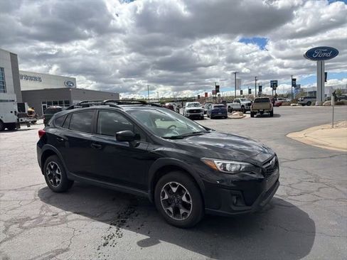 Used 2019 Subaru Crosstrek 2.0i Premium AWD/4WD image 2